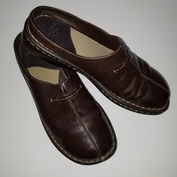 womens leather slip on mules